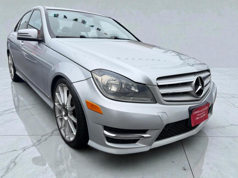 Mercedes-Benz C-Class C300 4MATIC Luxury Sedan 2012