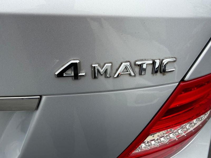 Mercedes-Benz C-Class C300 4MATIC Luxury Sedan 2012