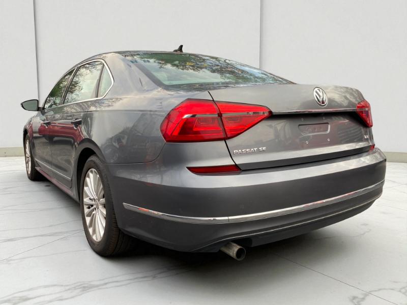 2016 Volkswagen Passat SE PZEV 6A w/ Sunroof & Nav