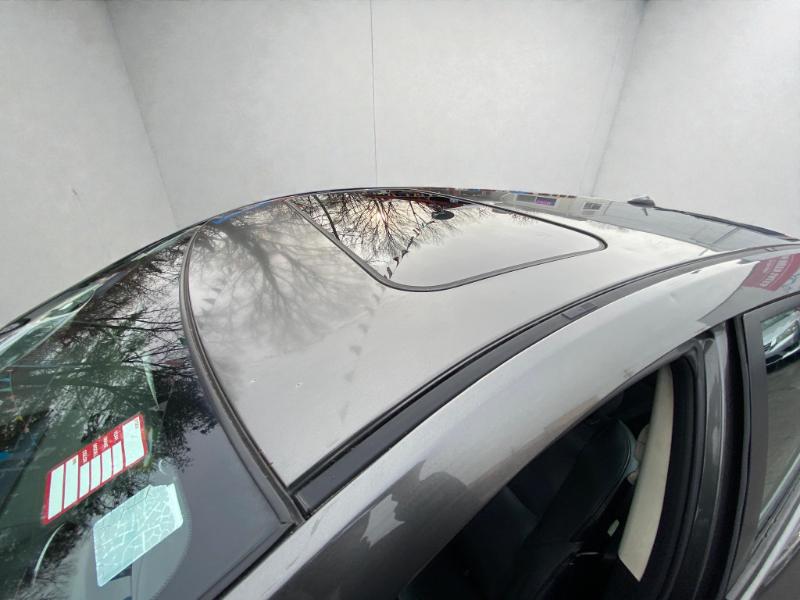 Mazda MAZDA3 I Grand Touring 5-Door 2012