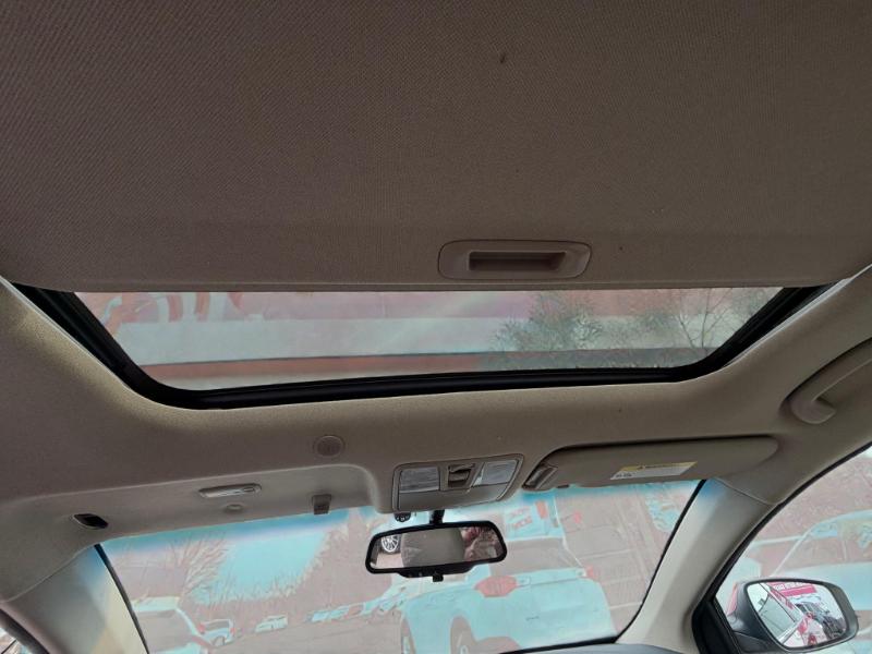 Mazda MAZDA3 I Grand Touring 5-Door 2012