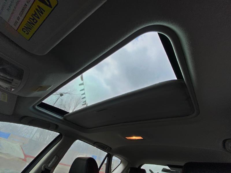 Mazda MAZDA3 I Grand Touring 5-Door 2012