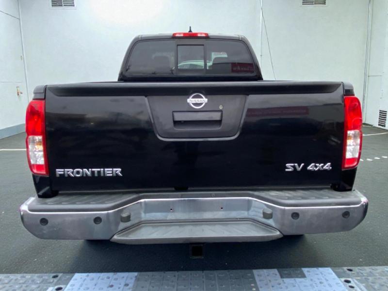 Nissan Frontier S Crew Cab 5AT 4WD 2015