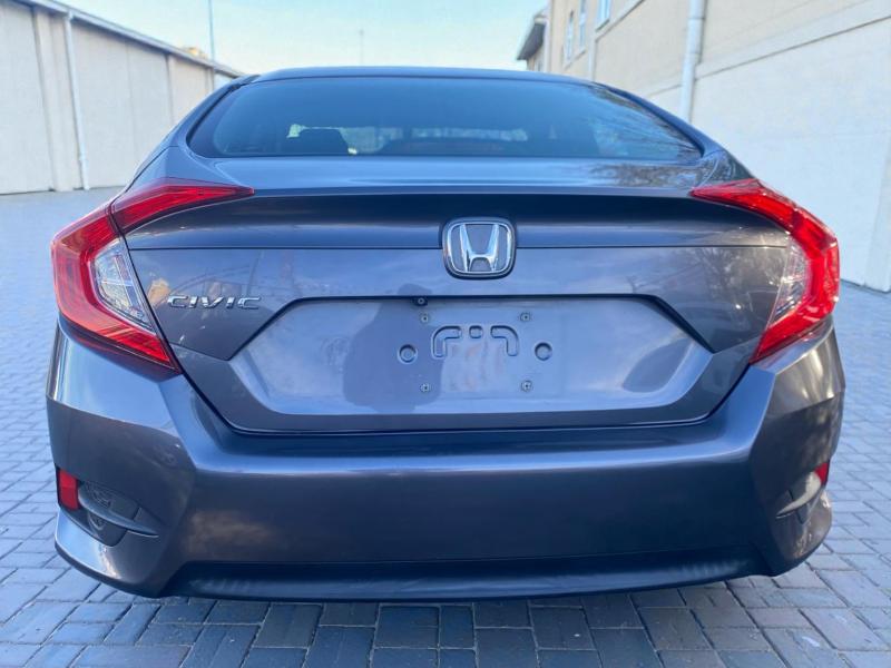 Honda Civic LX Sedan CVT 2016