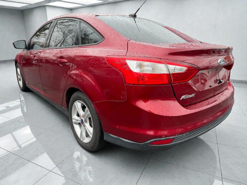 2014 Ford Focus SE Sedan
