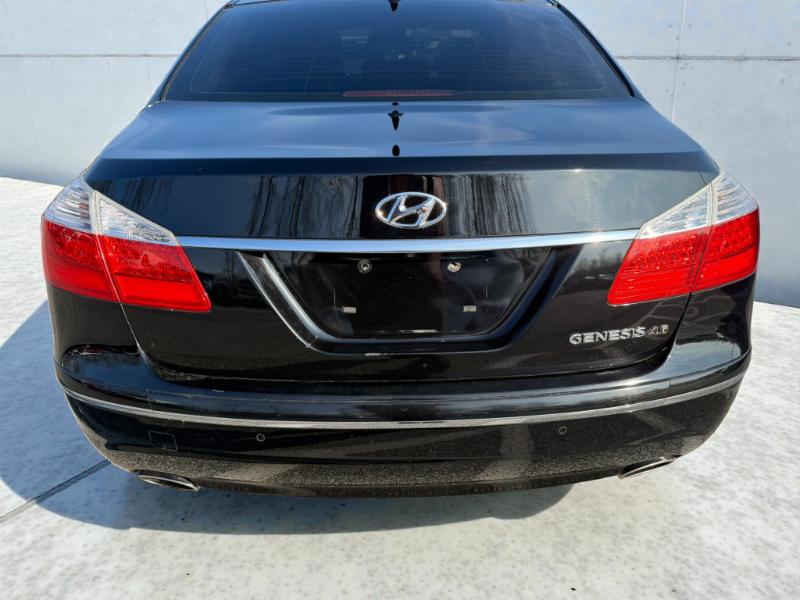 Hyundai Genesis 4.6L 2011