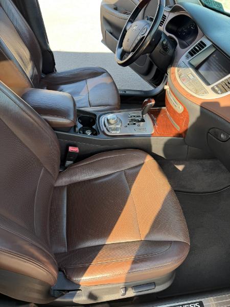 Hyundai Genesis 4.6L 2011