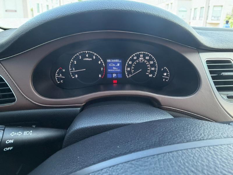 Hyundai Genesis 4.6L 2011