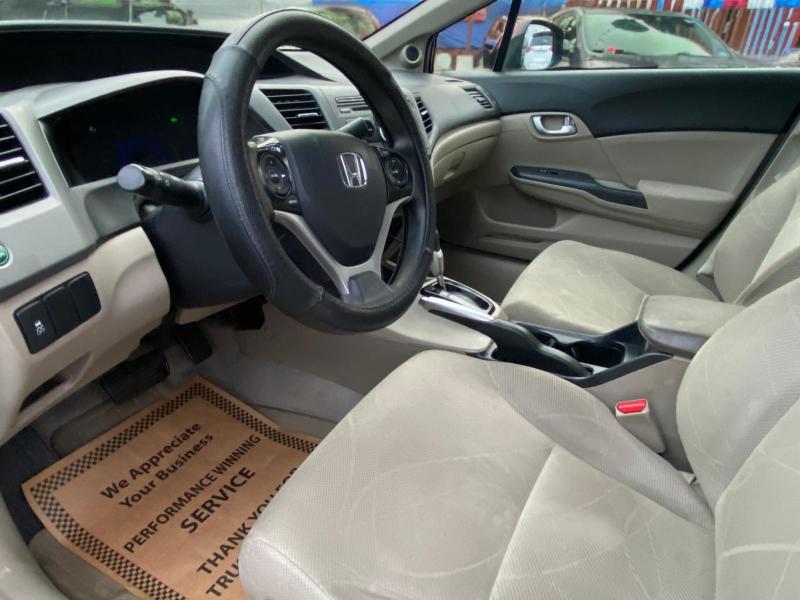 Honda Civic EX Sedan 5-Speed AT 2012