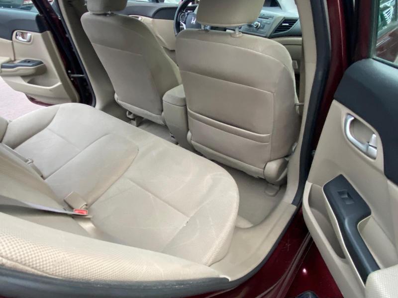 Honda Civic EX Sedan 5-Speed AT 2012