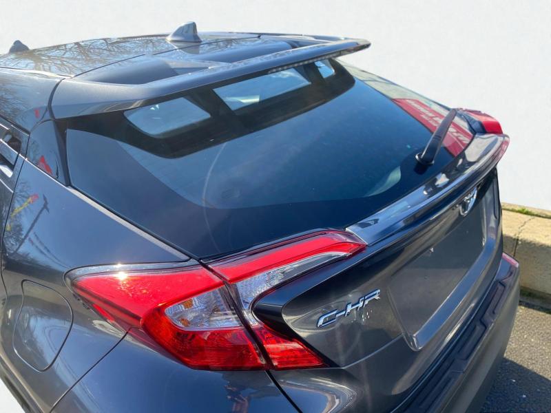 Toyota C-HR XLE 2018