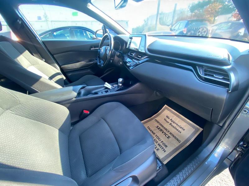 Toyota C-HR XLE 2018