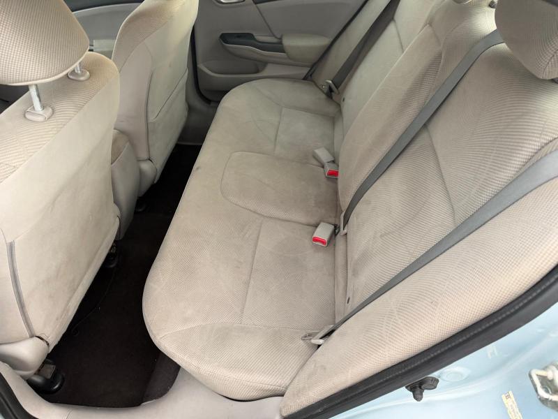 Honda Civic LX Sedan 5-Speed AT 2012