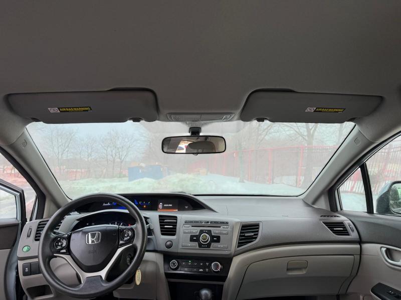 Honda Civic LX Sedan 5-Speed AT 2012