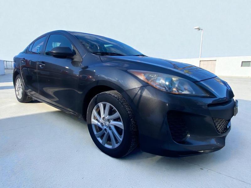 Mazda MAZDA3 i Touring 4-door 2012