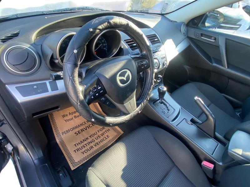Mazda MAZDA3 i Touring 4-door 2012