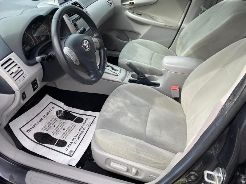 Toyota Corolla S 5-Speed MT 2013