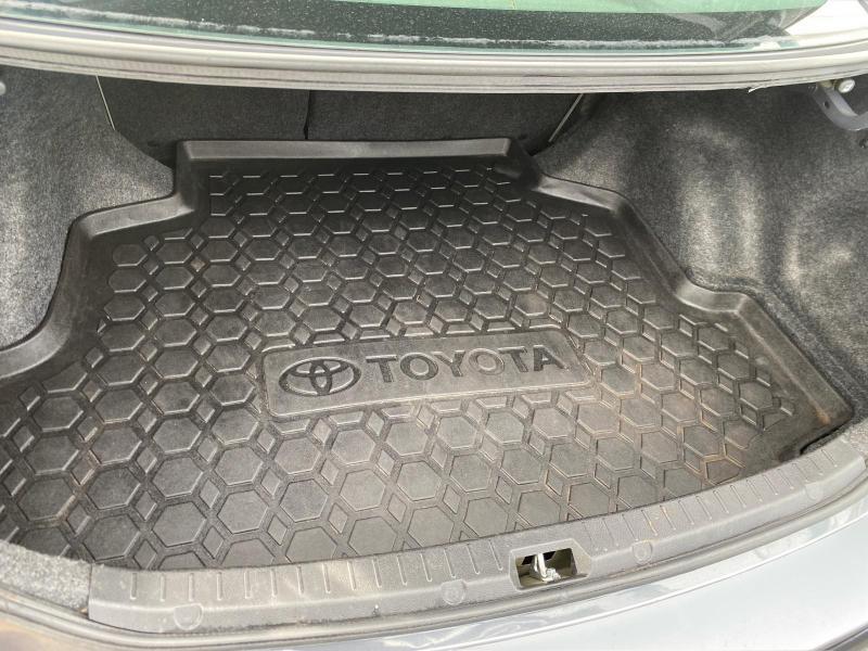 Toyota Corolla S 5-Speed MT 2013