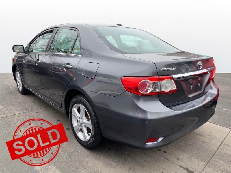 Toyota Corolla S 5-Speed MT 2013