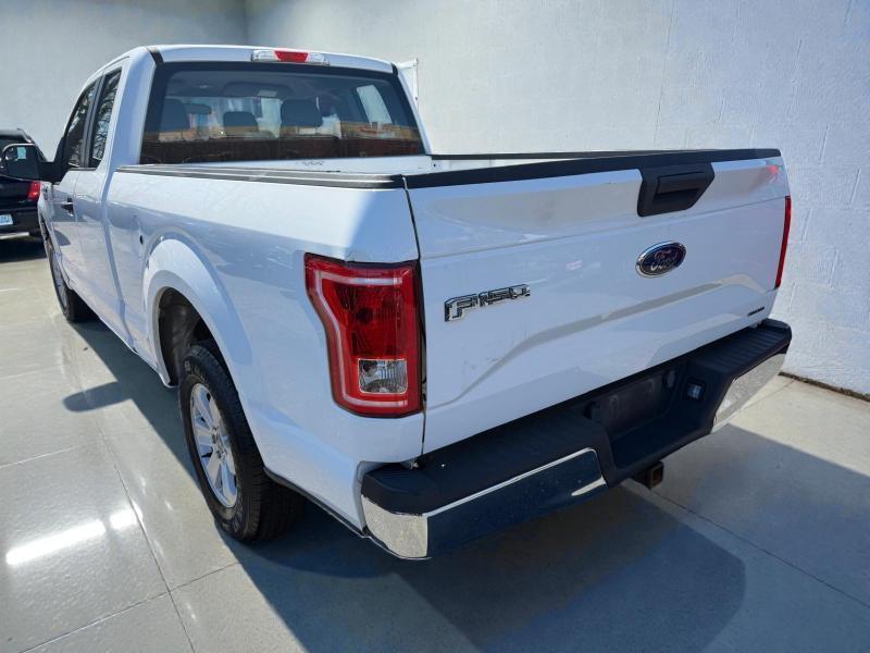 Ford F-150 XL SuperCab 6.5-ft. Bed 2WD 2015