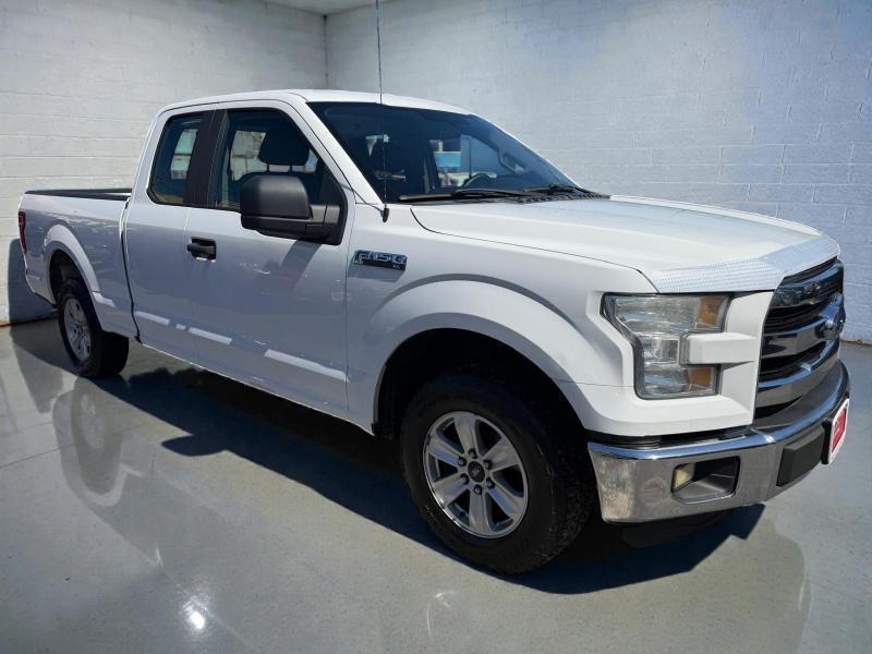 Ford F-150 XL SuperCab 6.5-ft. Bed 2WD 2015