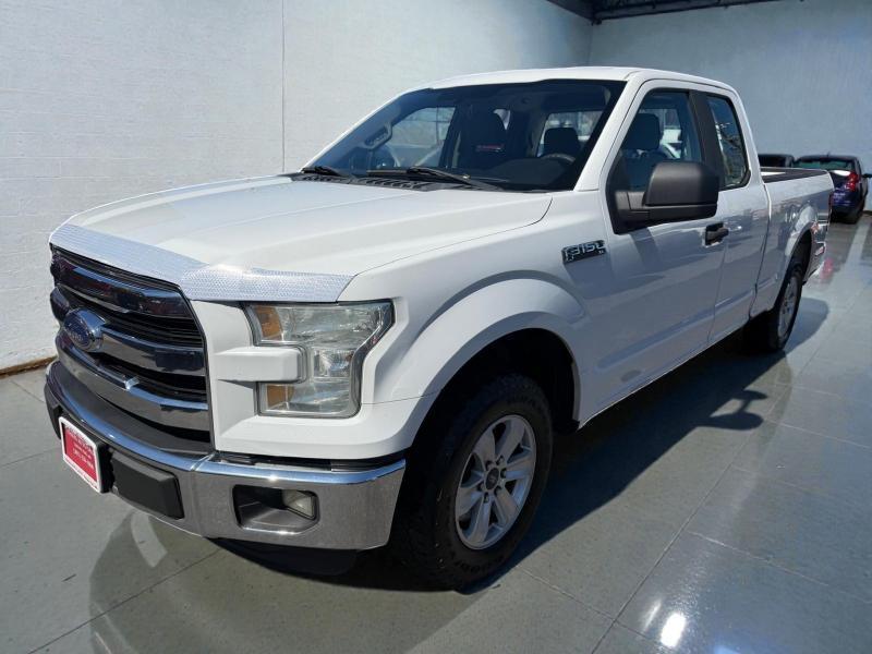 Ford F-150 XL SuperCab 6.5-ft. Bed 2WD 2015