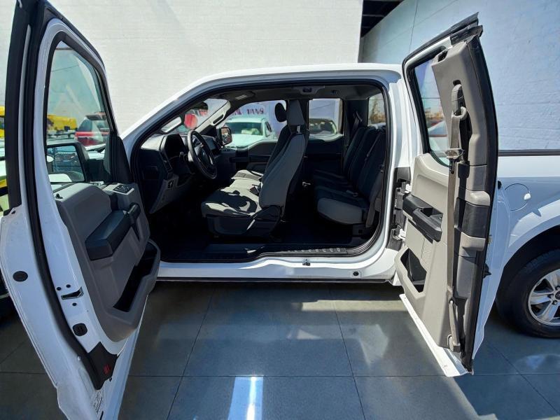 Ford F-150 XL SuperCab 6.5-ft. Bed 2WD 2015