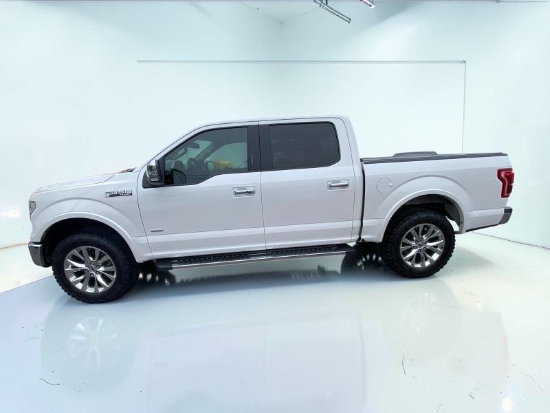 Ford F-150 4WD SuperCab 163" Lariat w/HD Payload Pkg 2016