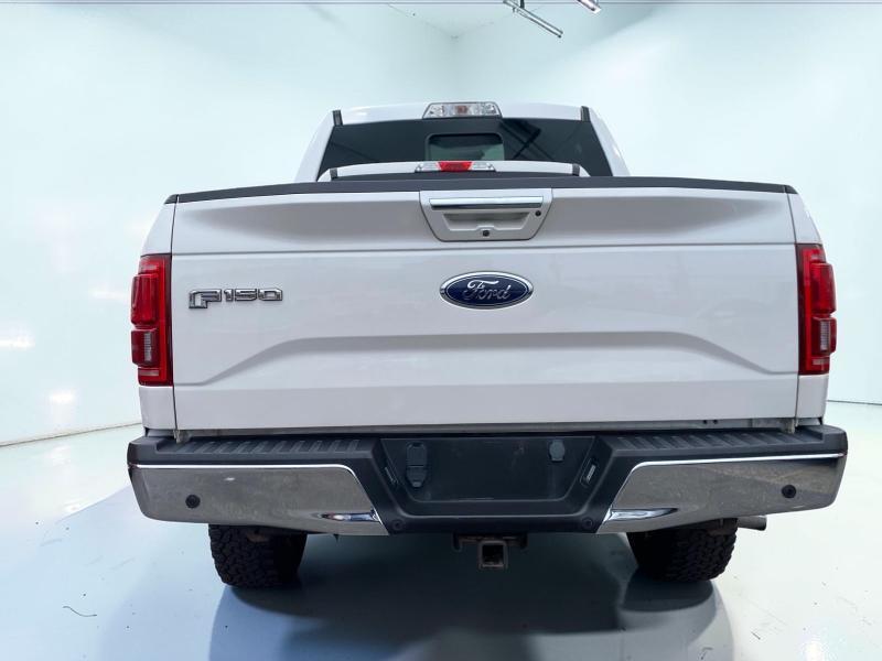 Ford F-150 4WD SuperCab 163" Lariat w/HD Payload Pkg 2016