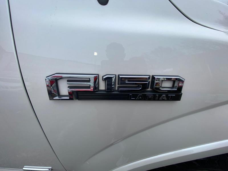 Ford F-150 4WD SuperCab 163" Lariat w/HD Payload Pkg 2016