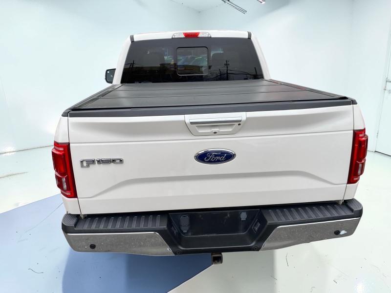 Ford F-150 4WD SuperCab 163" Lariat w/HD Payload Pkg 2016