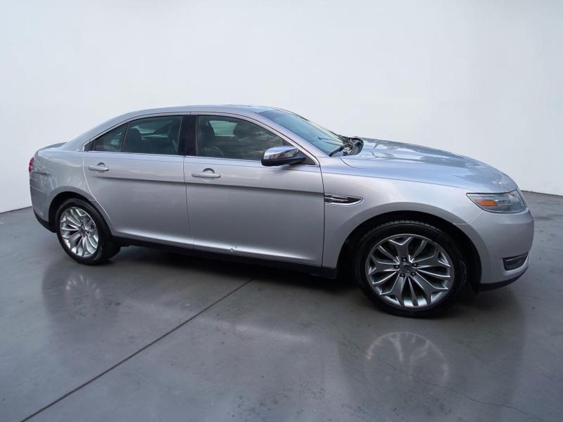 Ford Taurus Limited FWD 2013