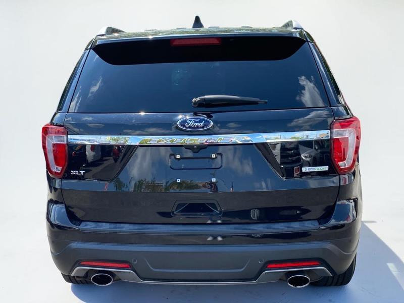 Ford Explorer XLT FWD 2019