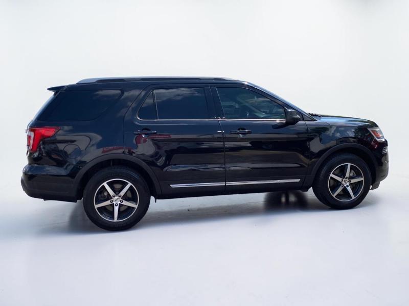 Ford Explorer XLT FWD 2019