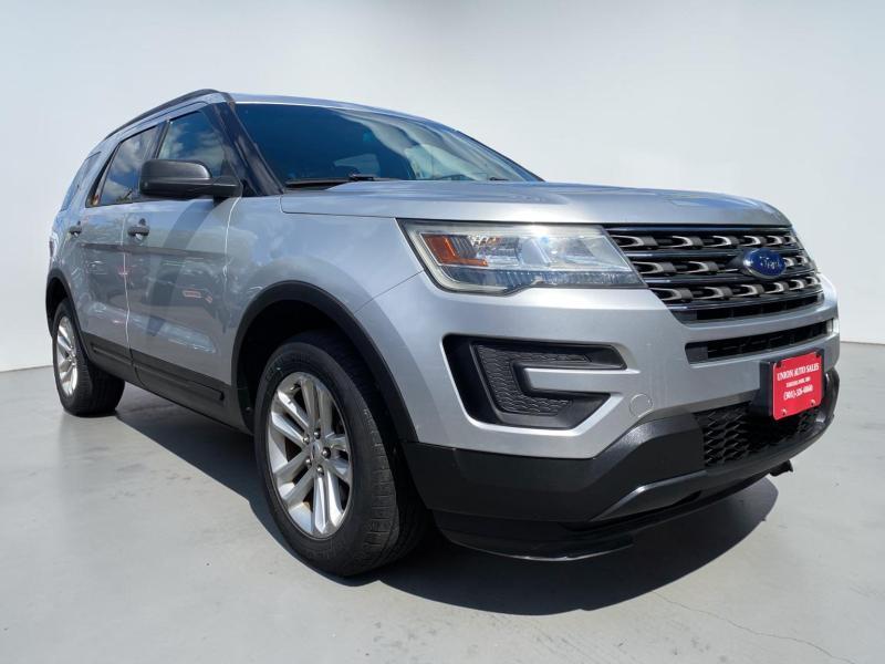 Ford Explorer Base 4WD 2016