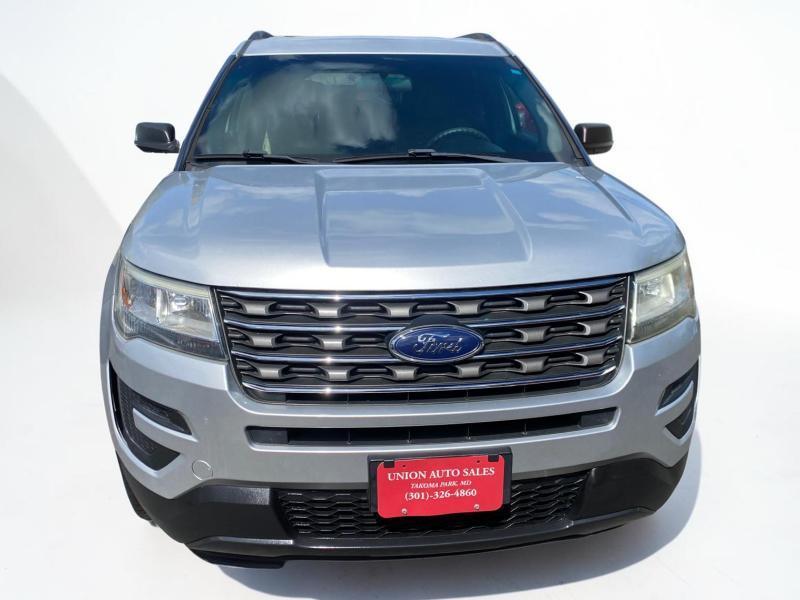 Ford Explorer Base 4WD 2016