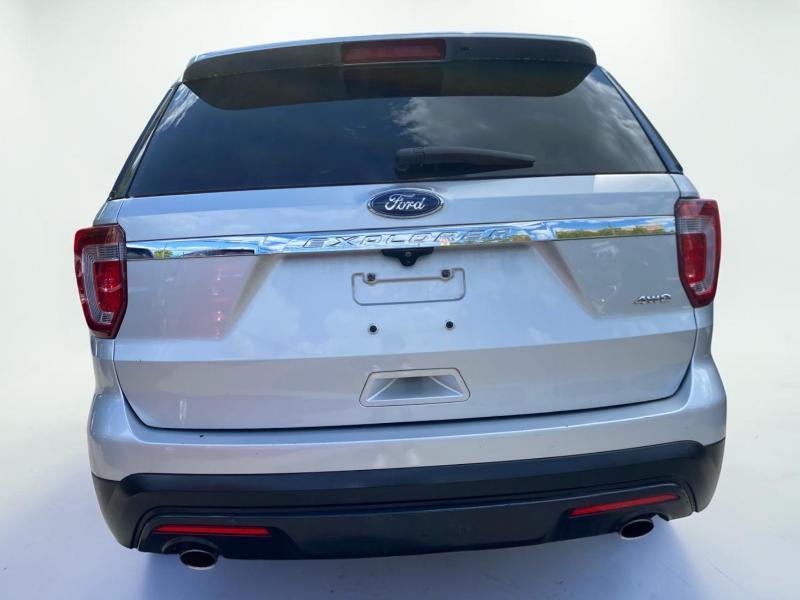 Ford Explorer Base 4WD 2016