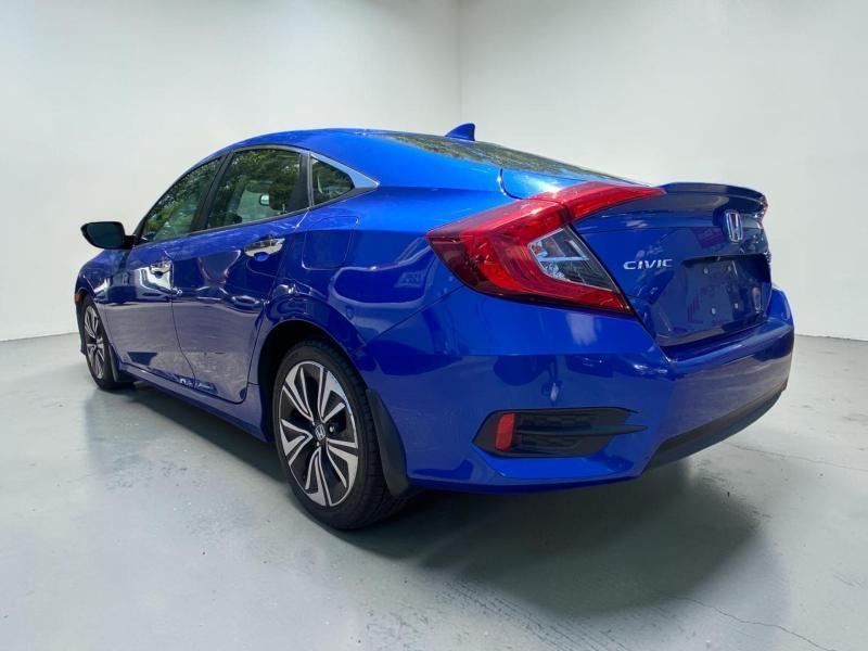 Honda Civic Touring Sedan CVT 2017