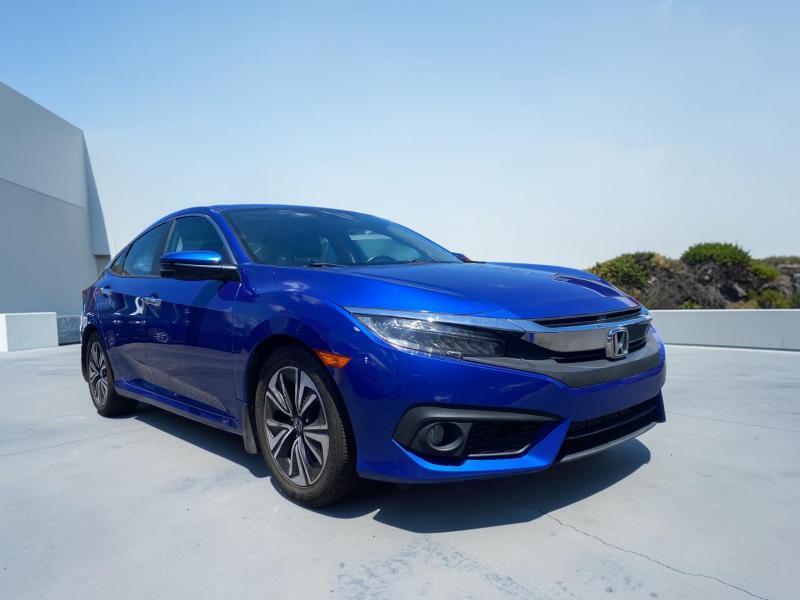 Honda Civic Touring Sedan CVT 2017