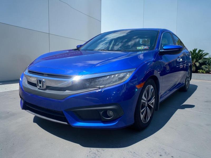 Honda Civic Touring Sedan CVT 2017