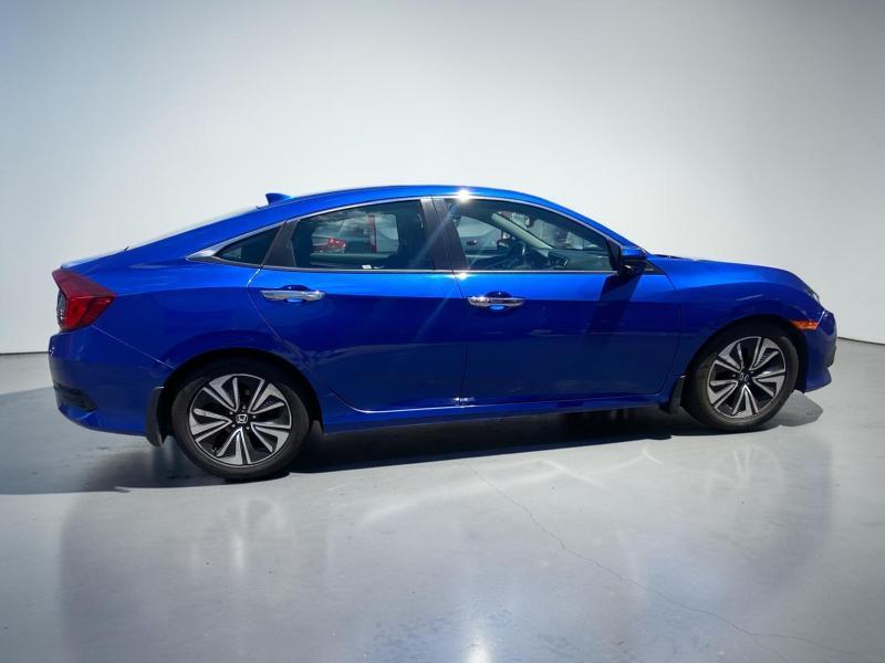 Honda Civic Touring Sedan CVT 2017