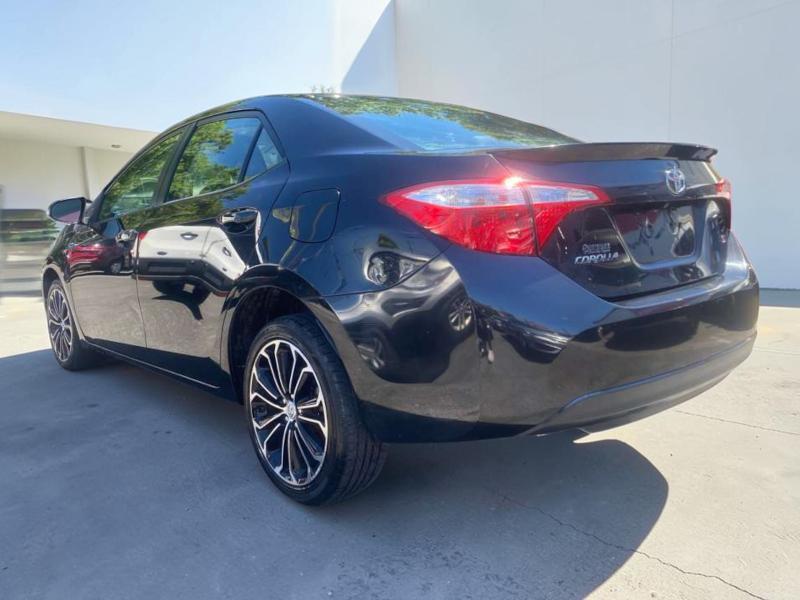 Toyota Corolla S Premium CVT 2015