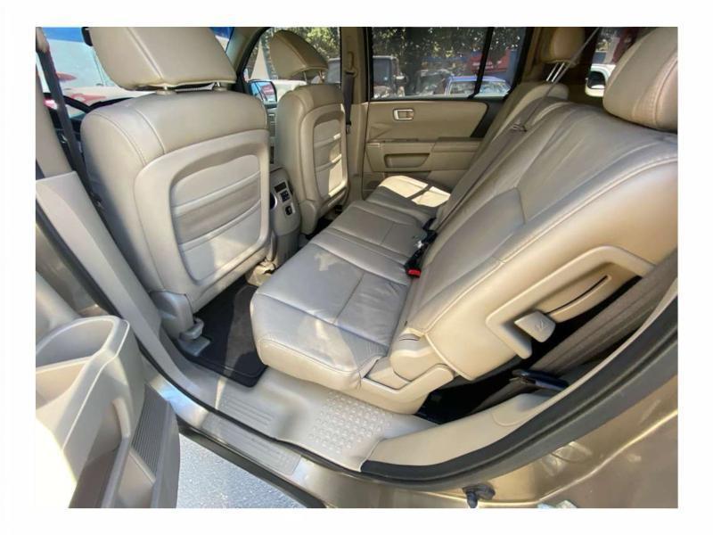 Honda Pilot EX-L 4WD 5-Spd AT 2011