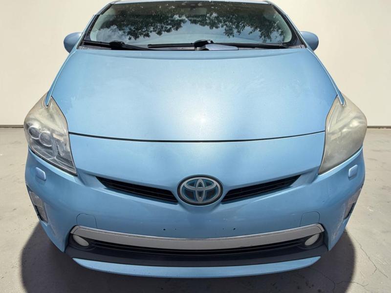 Toyota Prius Plug-In 2012