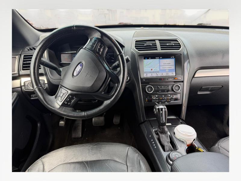 Ford Explorer XLT 4WD 2018