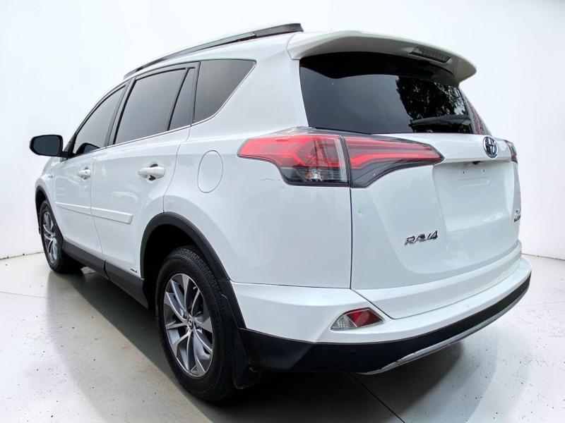 Toyota RAV4 Hybrid XLE 2018