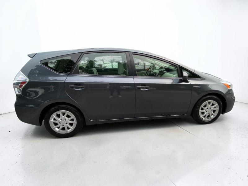 Toyota Prius V Two 2012