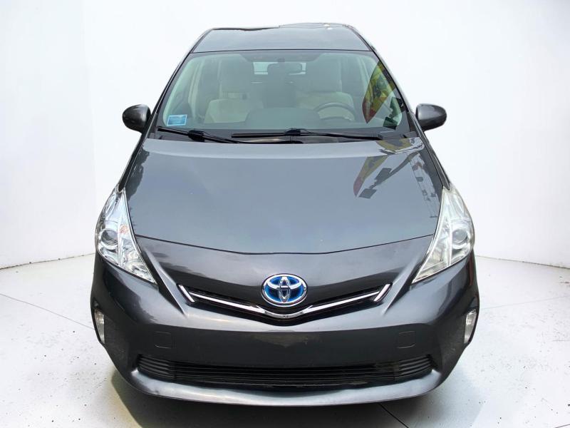Toyota Prius V Two 2012