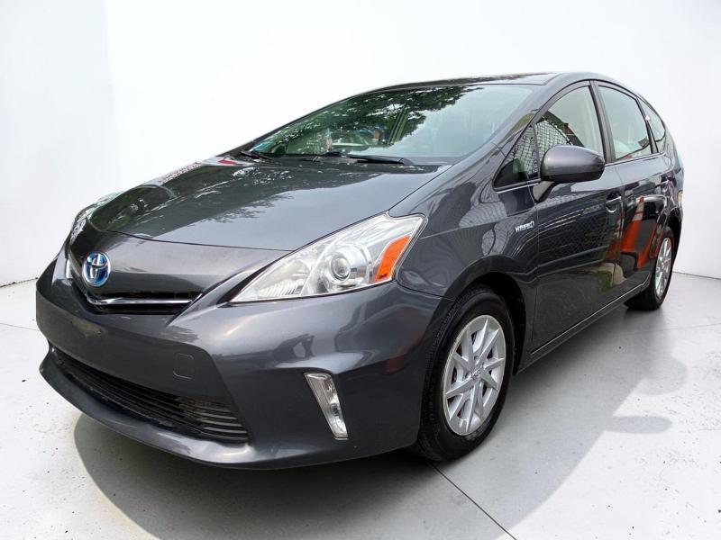 Toyota Prius V Two 2012