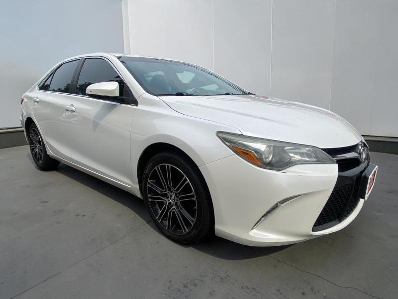 Toyota Camry XLE 2016